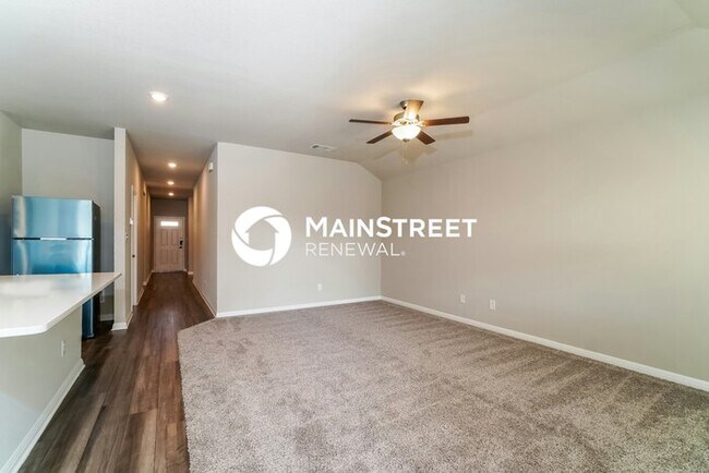 Building Photo - 4 Bedroom Pet-Friendly Home in HUTTO, TX with Main Street Renewal