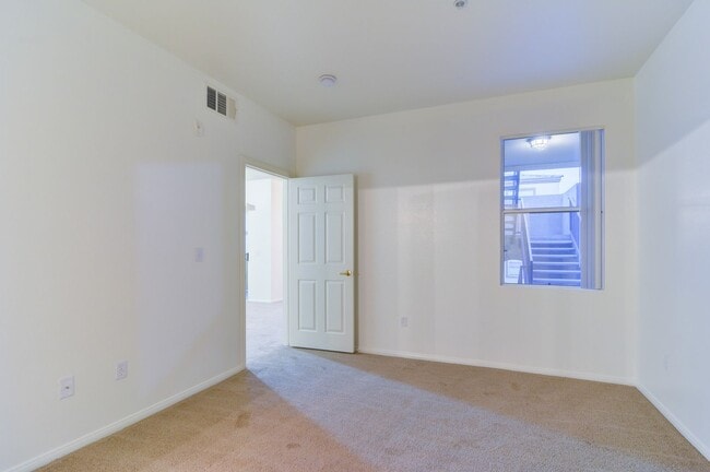 Building Photo - 6955 N Durango Dr