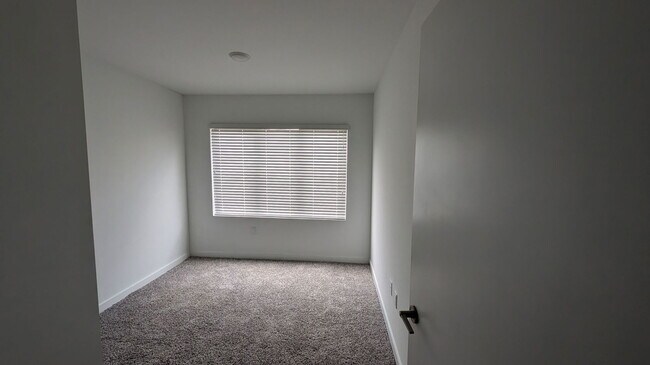 Building Photo - 14559 SW 261 St Ter