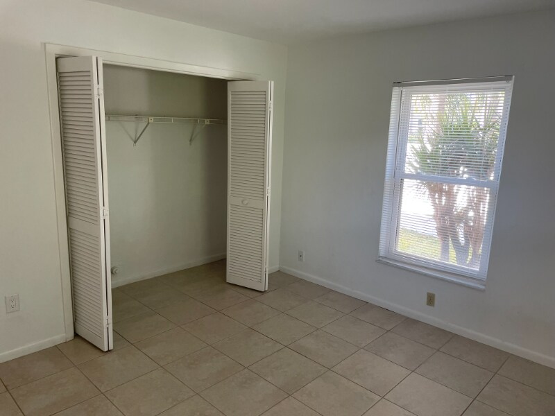 Building Photo - 10022-10028 8th St N