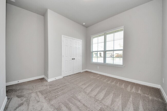 Building Photo - 2968 Golden Dust Dr