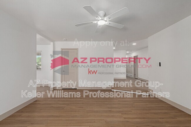 Building Photo - 7660 W Palmaire Ave