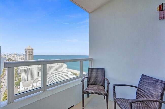 Building Photo - 4401 Collins Ave