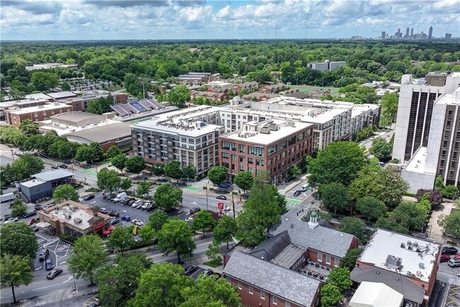 Building Photo - 1405 Tuxworth Cir