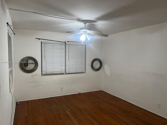 Building Photo - 1931 Jefferson St