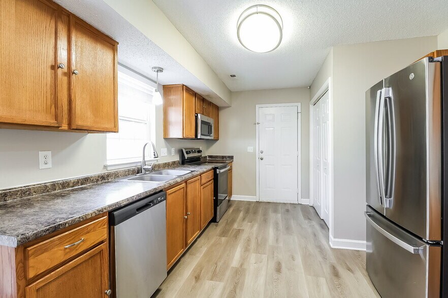 Building Photo - 4834 Hopewood Ln