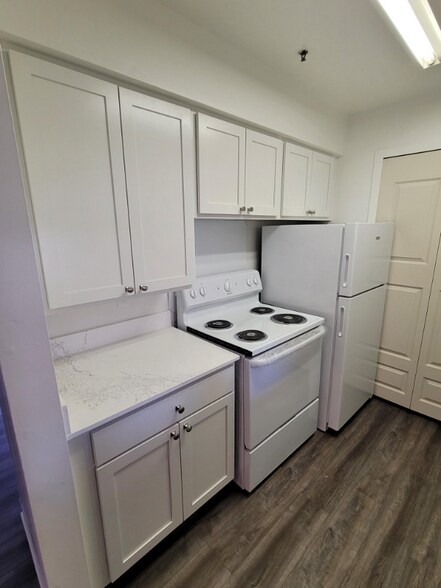 Building Photo - 4055 Puritan Ave