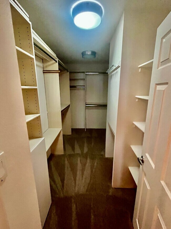 Building Photo - Beautiful 2bd/2bath townhome in Cambridge Terrace Community.