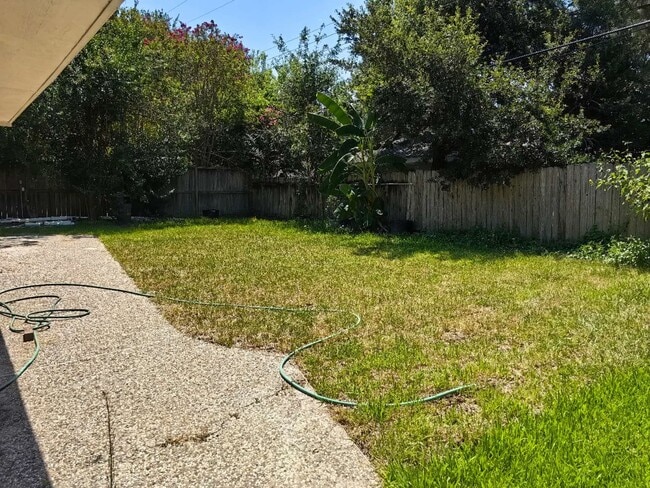 Building Photo - 5519 Caversham Dr