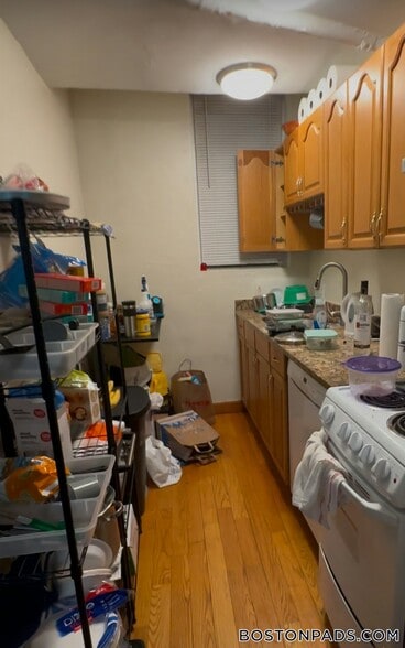 Building Photo - 204 Hemenway St