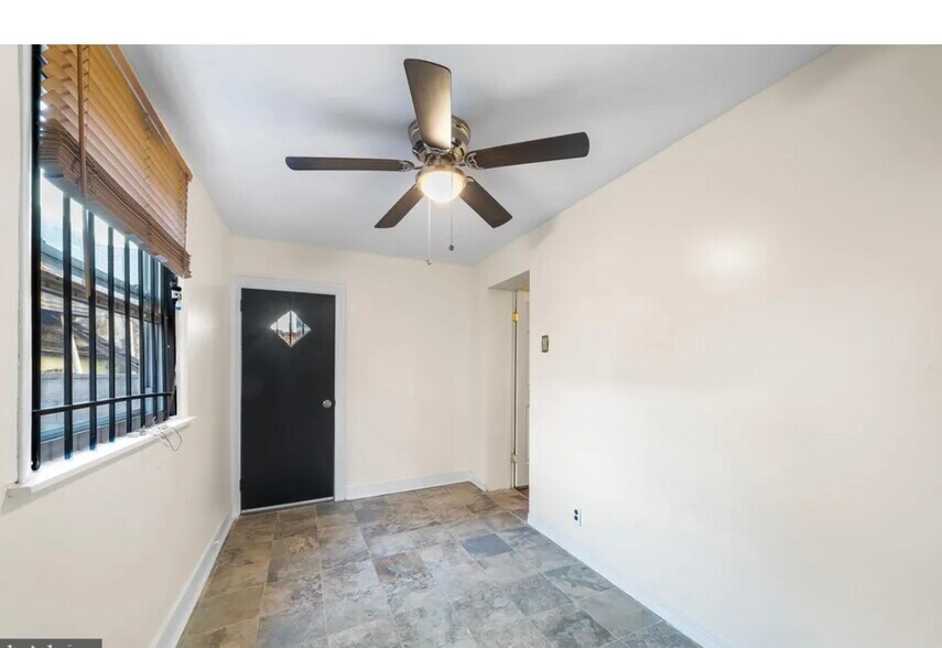 Building Photo - 1114 Snyder Ave