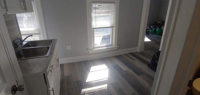 Building Photo - 5436 N 38th St
