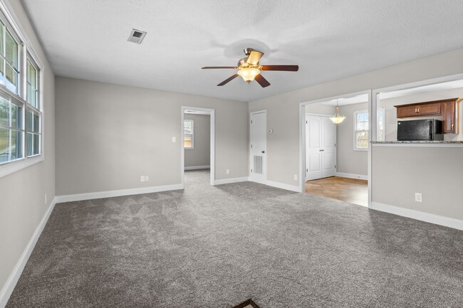 Building Photo - Dortch/Bradley St Apartments