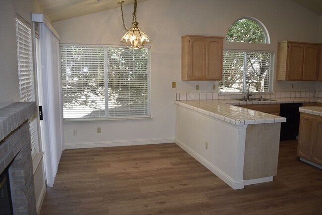 Building Photo - 8509 El Lindo Ct