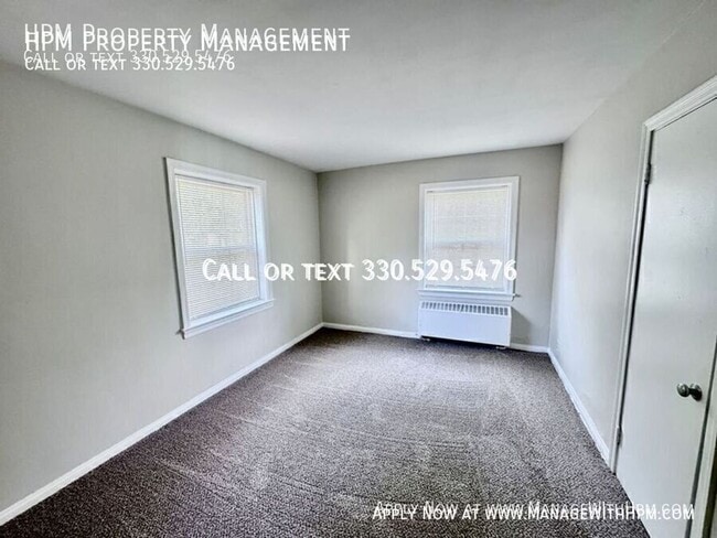 Building Photo - 15725 Van Aken Blvd