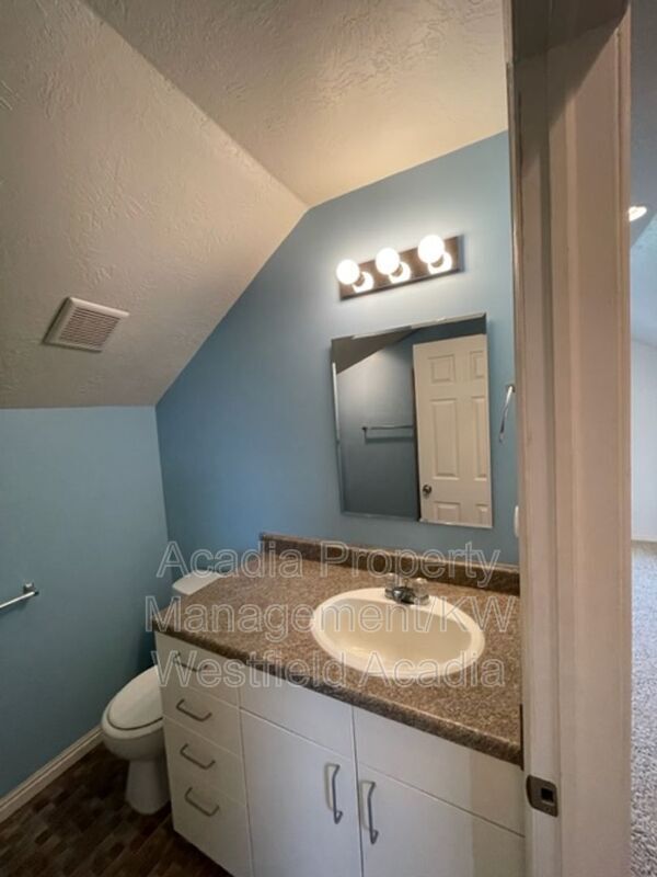 Building Photo - 4172 W Lakebridge Drive