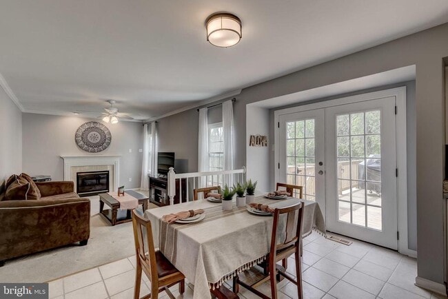 Building Photo - 583 Henderson Rd