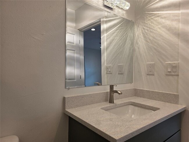 Building Photo - 430 80th Way