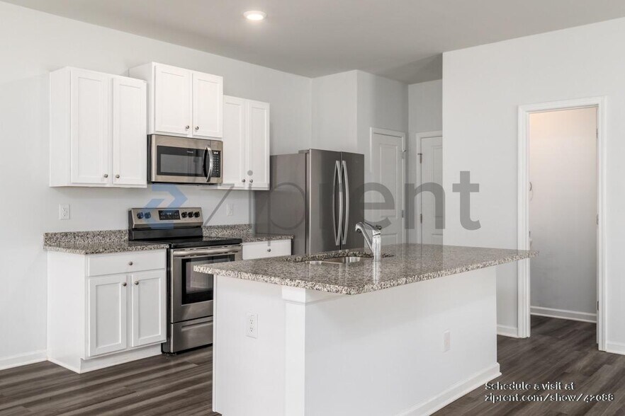 Building Photo - 165 Heard Ln