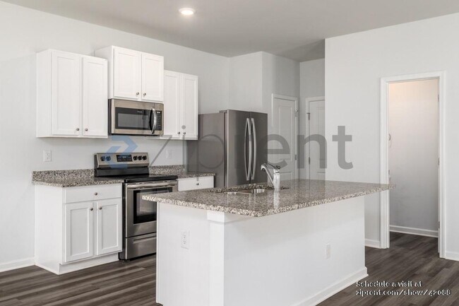 Building Photo - 165 Heard Ln