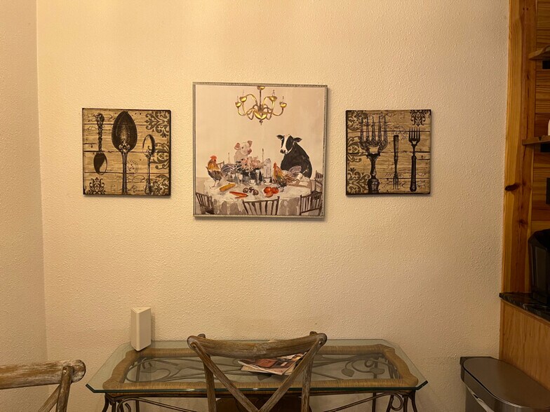 Building Photo - 12102 Carriage Ct SE