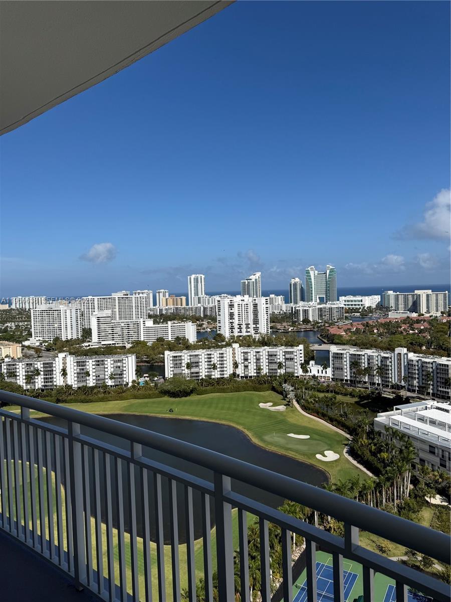 Building Photo - 1755 E Hallandale Beach Blvd