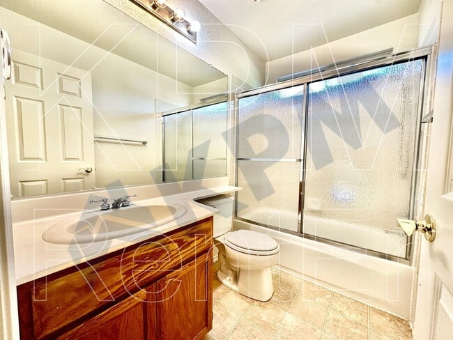 Building Photo - 3059 Carousel Cir