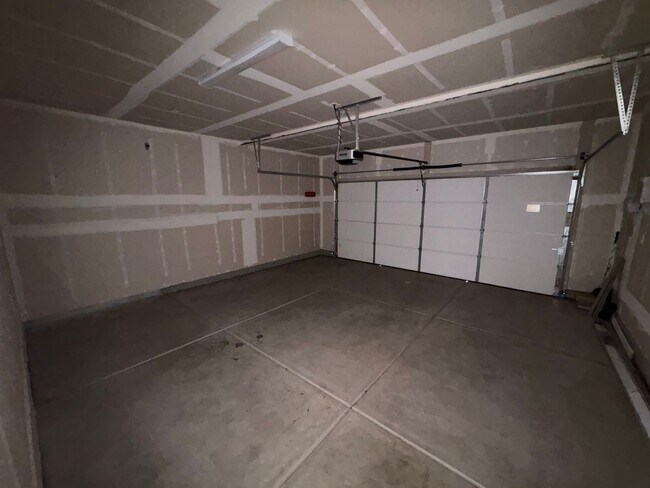 Building Photo - 1011 W Payson Ave