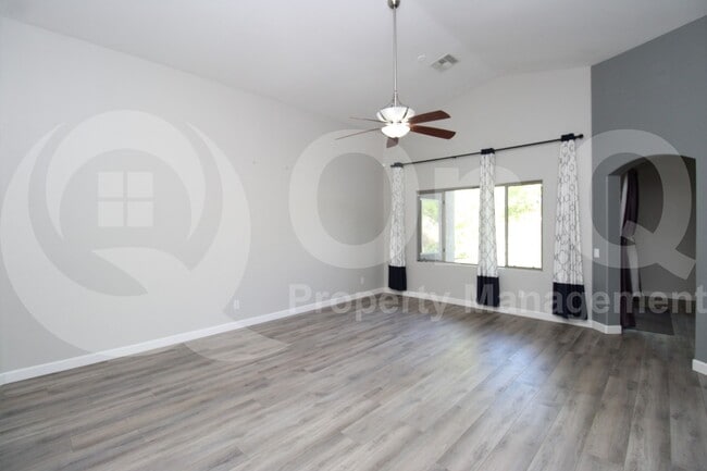 Building Photo - 3721 S Ashley Pl
