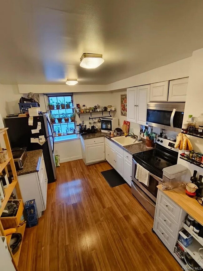 Building Photo - 1009 Brown St