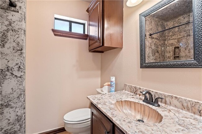 Building Photo - 20 Silverado Dr E