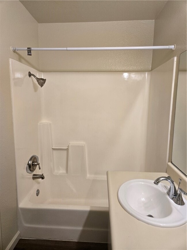 Building Photo - 2624 W Porter Ave