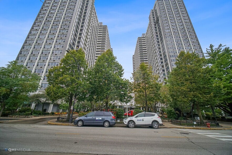 Building Photo - 4250 N Marine Dr