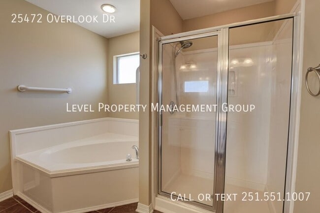 Building Photo - 25472 Overlook Dr