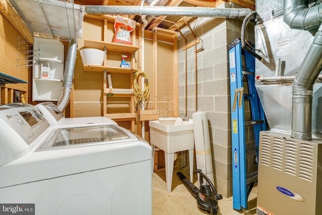 Building Photo - 2131 Kings Mill Ct
