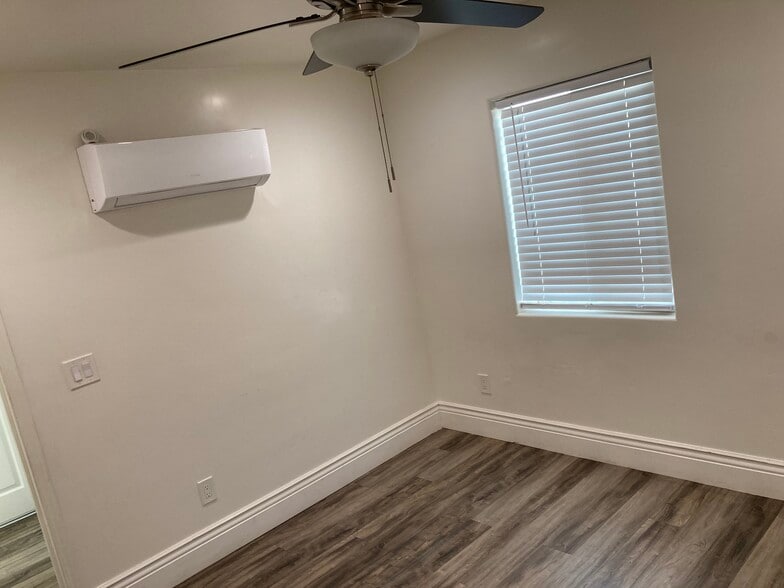 Building Photo - 4701 16th Ave