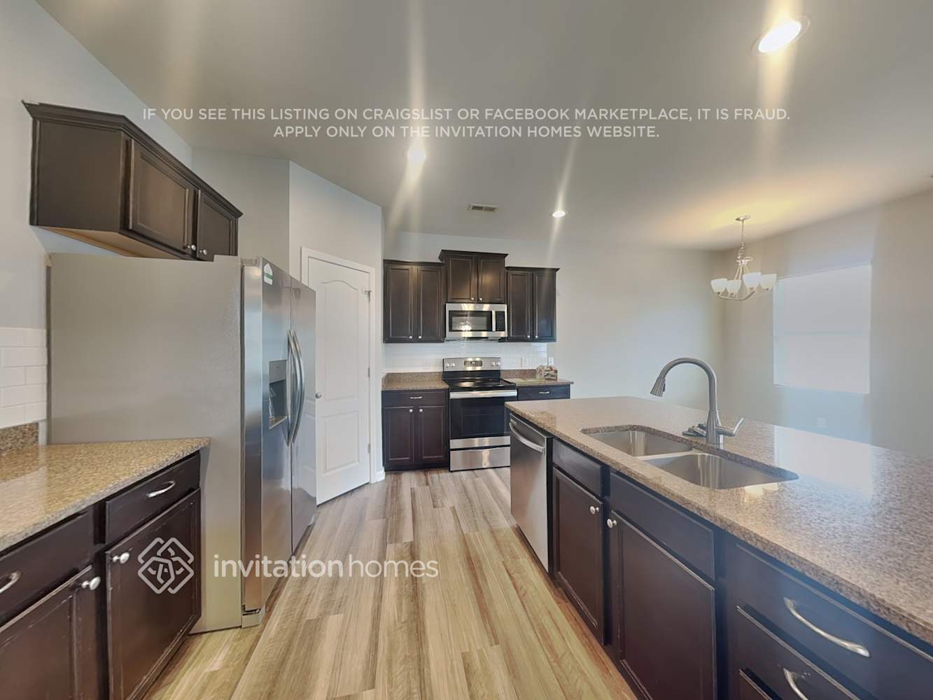 Building Photo - 9011 Paddle Oak Rd