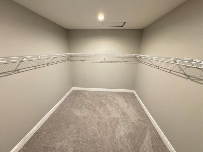 Building Photo - 1381 Bering Rd