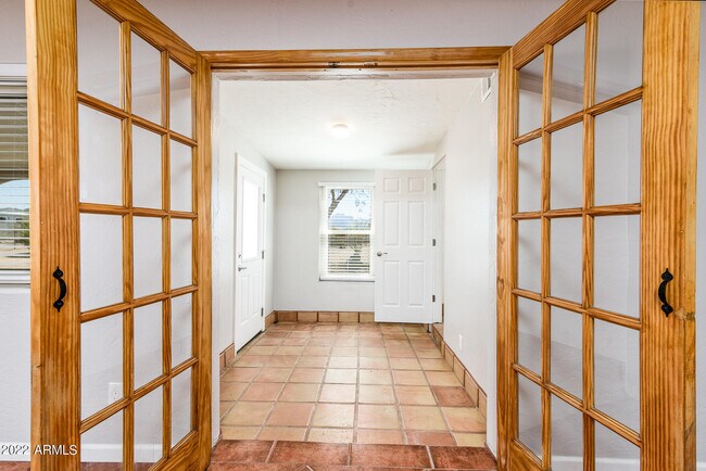Building Photo - 655 N Merrill Rd