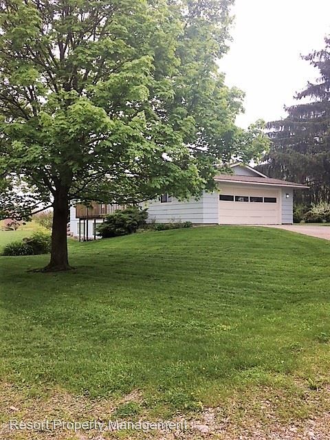 Primary Photo - 2750 N Cranston Ct