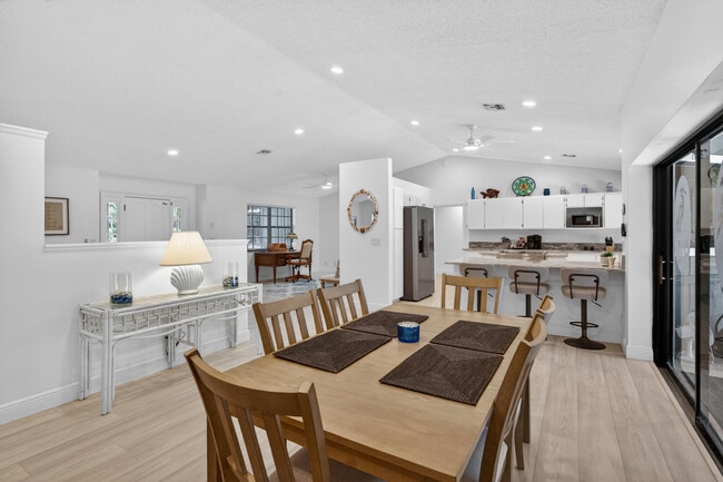 Building Photo - 8166 155th Pl N