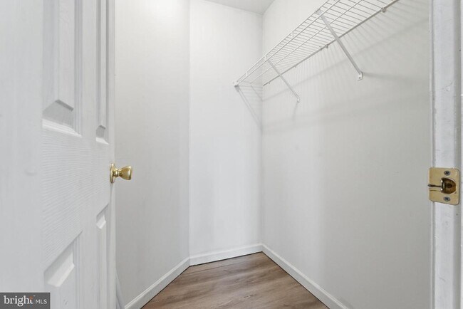 Building Photo - 2109 Bristol Dr