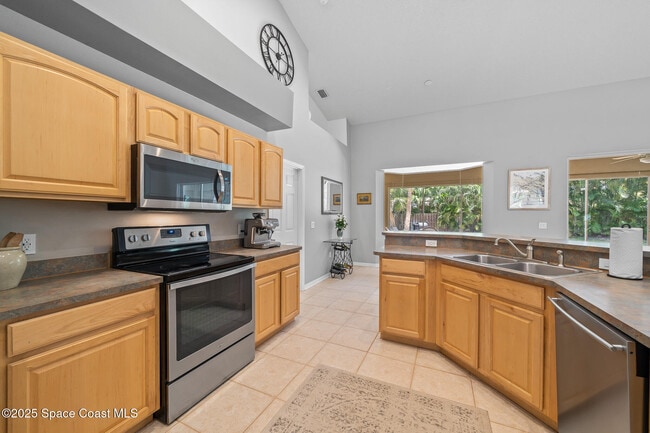 Building Photo - 3828 S Tropical Trail