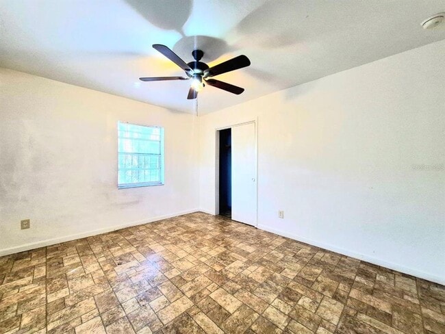 Building Photo - 2413 E 38th Ave