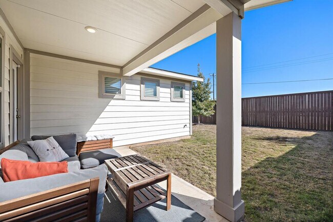 Building Photo - 6209 Dumfries Ln