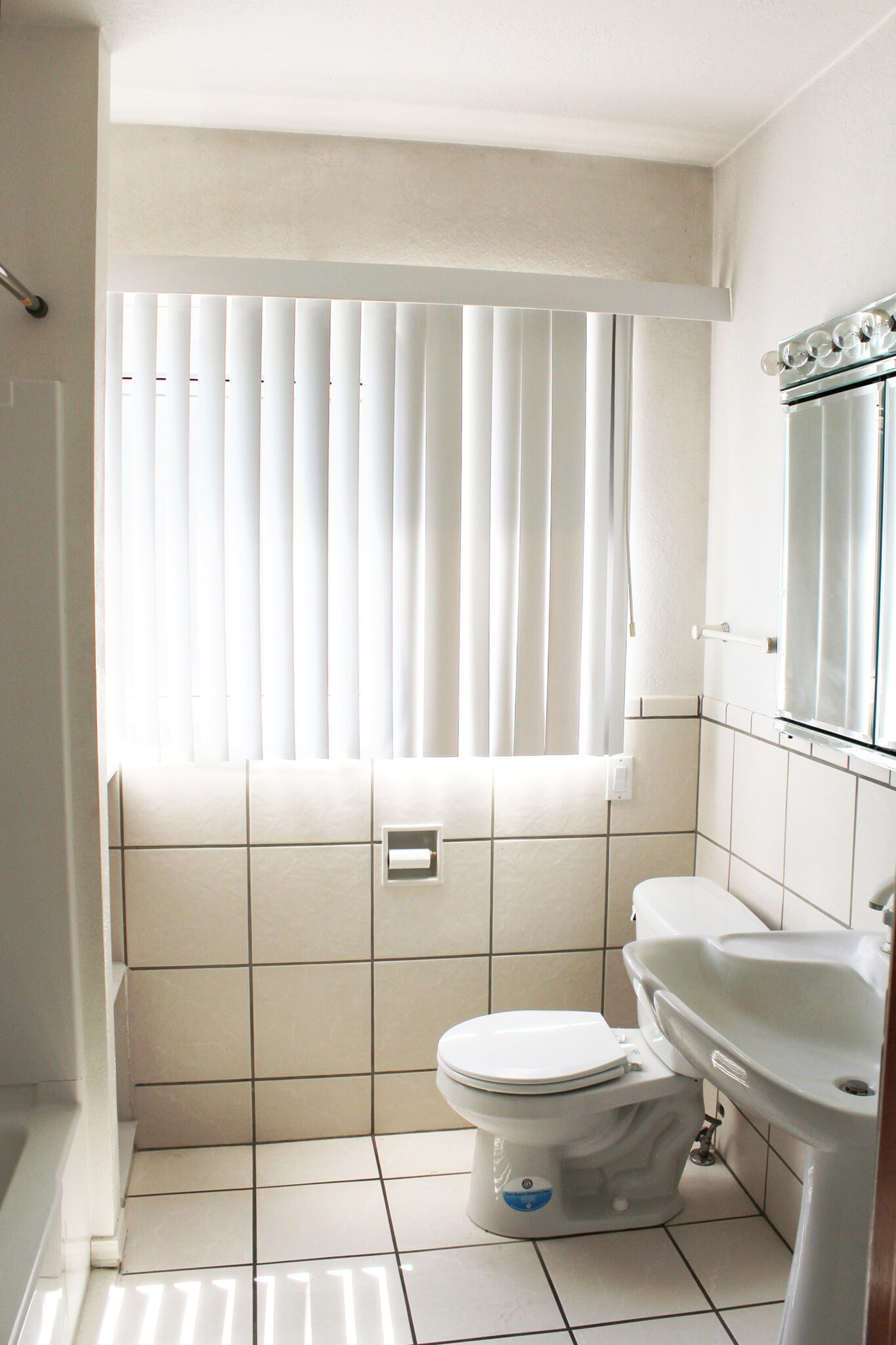 Building Photo - 430 NE Kamiaken St