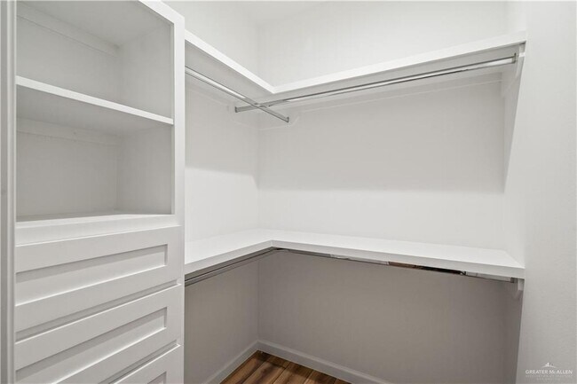 Building Photo - 16 San Andres