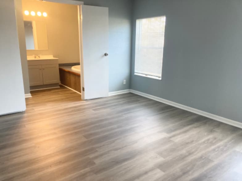 Building Photo - 15301 16th St