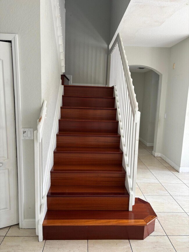 Building Photo - 1118 Shoma Dr