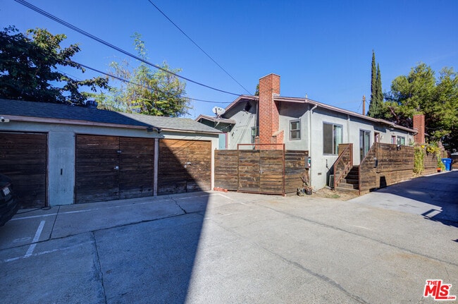 Building Photo - 3216 Bellevue Ave